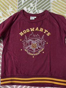 Hogwarts Graphic Print Sweatshirt