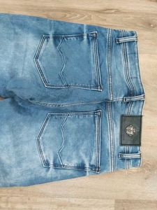 D&amp;G Light Wash Denim Jeans