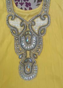 Kaliyon Wala Ambrella Suit Pajami Dupatta Sath Mei