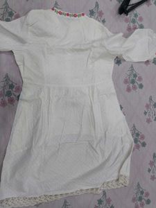 Srishti Tunic With Embroidery