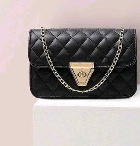Elegant Black Sling Bag With Gold Chain