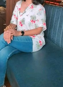 Loose Sleeves Floral Shirt