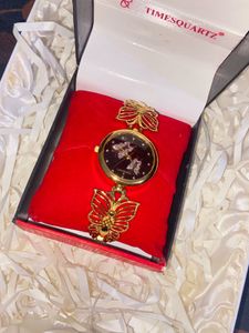 TIMESQUARTZ Wrist Watch 💗✨