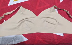 Nude Seamless Zudio Bra