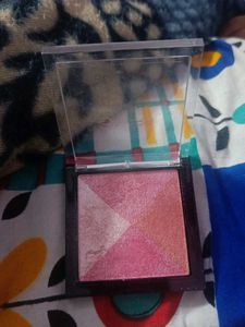 Mars blush highlighter Makeup Palette