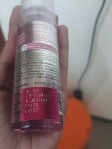 Dabur Gulabari Face Cleanser