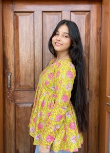 Stylish Gher Wali Short Kurti
