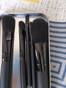 Loreal Make Up Brushes