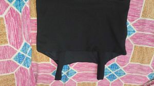 Women&#39;s Black Crop Top