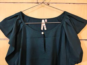 Chic Flutter Sleeve Top