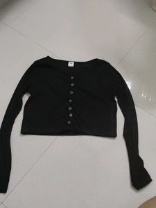 Black Long Sleeve Crop Top