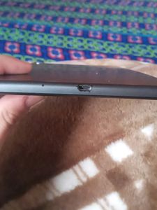 Lenovo Tablet M8.