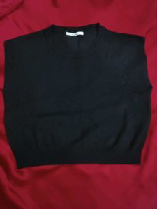 Sleeveless Black Top