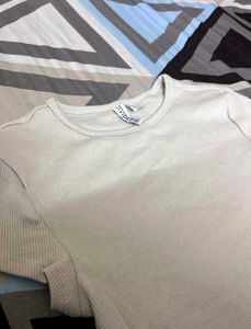 H&amp;M Beige Top