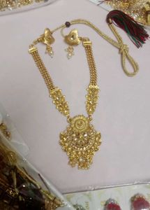 Gold Necklace & Earring Set