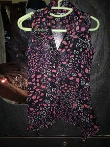 Leopard Print Sleeveless Top with pent