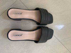 Black Pentacia Heeled Sandals