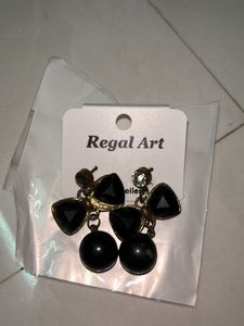 Black Stone Earing