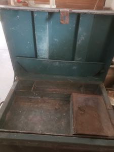 Vintage Trunk Iron Very Cute