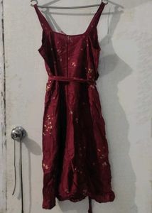 Side Knot Maroon Kurti