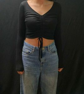 Black Long Sleeve Crop Top