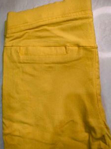 🎀Yellow Trouser Cum Jegging🎀