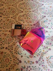 Swiss Beauty 3 Psc Makeup Kit With Pouch
