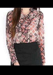 Women's Ruffle Neck Animal Print Top– Long Sleeve