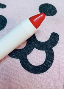 Myglamm Prefect Curves Moisturising MatteLipCrayon
