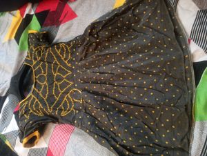 Cute Black & Gold Dress