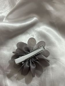 Gray Flower Brooch