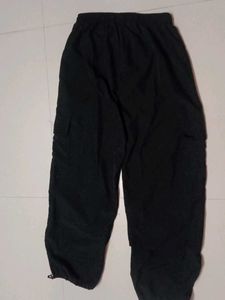 Black Cargo Pants - Relaxed Fit