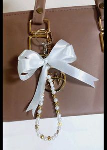 Pearl &amp; Bow Keychain Set(Set Of Two)