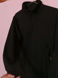 UNIQLO Hoodie Type Sweatshirt