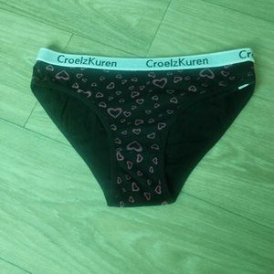 Cute Heart Print Briefs🖤