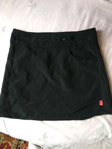 Black Skort