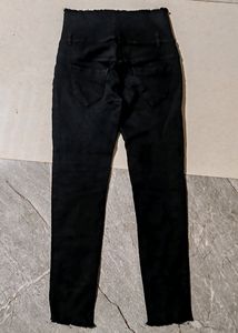 black jeans button