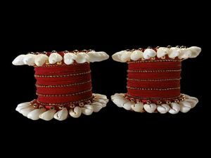 Shell Bangle Set