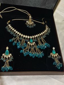 Elegant Jewelry Set
