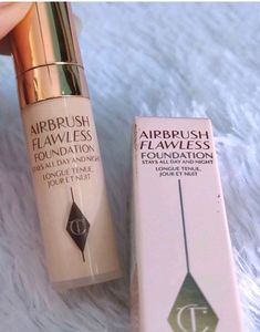 Premium Charlotte Tilbury Foundation