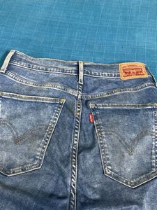 Streachble Soft High waistline Shaded Denim