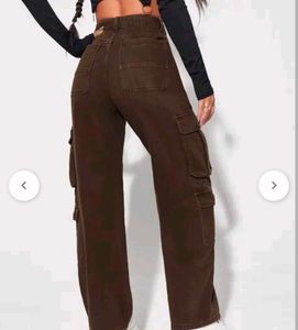 Brown Cargo Pants 🤎