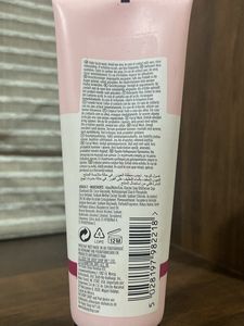 Face Wash - Vitamin E - The Body Shop - 100% Vegan