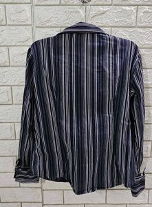 Stylish, long-sleeve button-up shirt