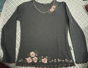 Floral Embroidered Long Sleeve Top
