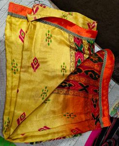 Elegant Ethnic Saree With Blouse