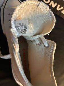 Converse brand new shoes sneakers high tops