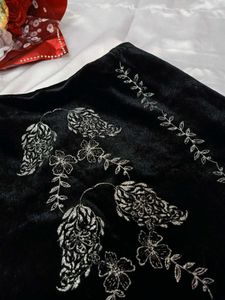 Black Velvet Shimmery Skirt🖤🤍
