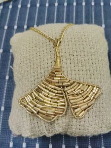 Leaf Pendant Necklace