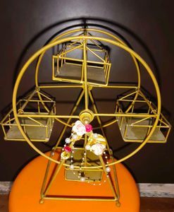 Golden Metal Giant Wheel